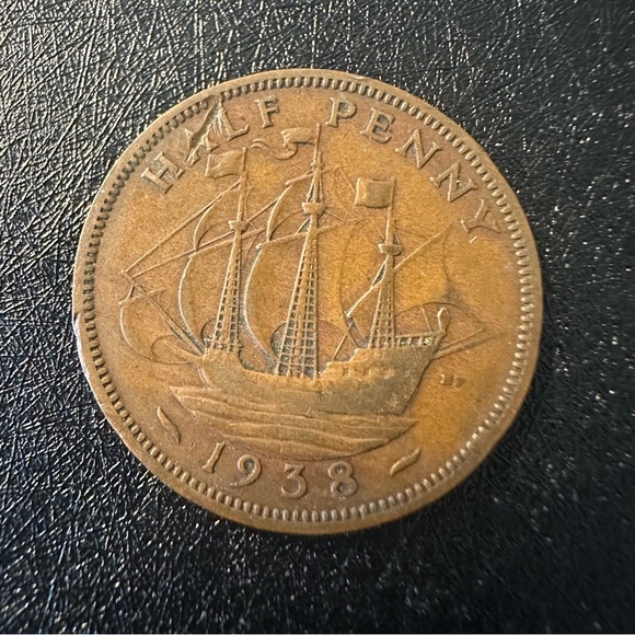 Vintage British Coin Set – 4 Pre-Decimal Coins - Picture 10 of 10